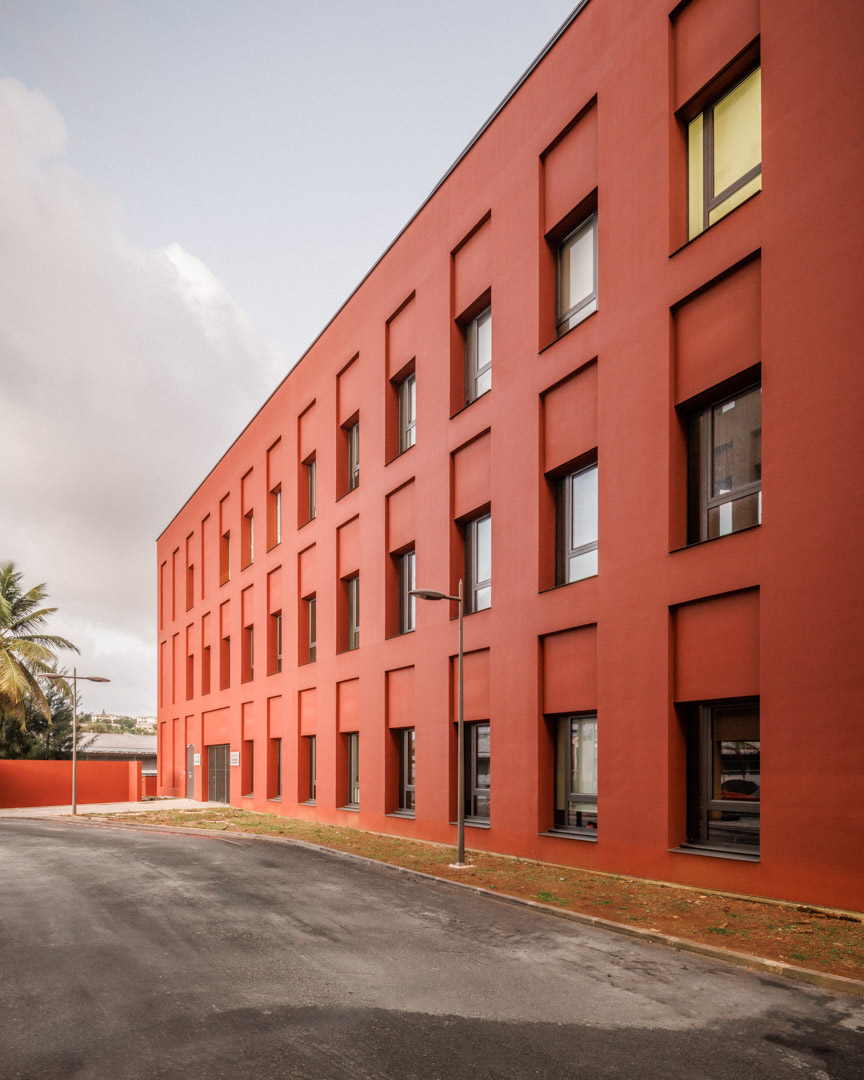 Brunet Saunier & associés, architecture, cyclotron, Martinique, Sogéa, health, hospital, Edeis, Hauss, Playtime, 11H45, University Hospital, Caribbean Nuclear Imaging Institute, ICIN